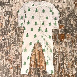 PLAY Forever French Baby 6-12M Convertible Bamboo Sleeper - Christmas Trees 🌲